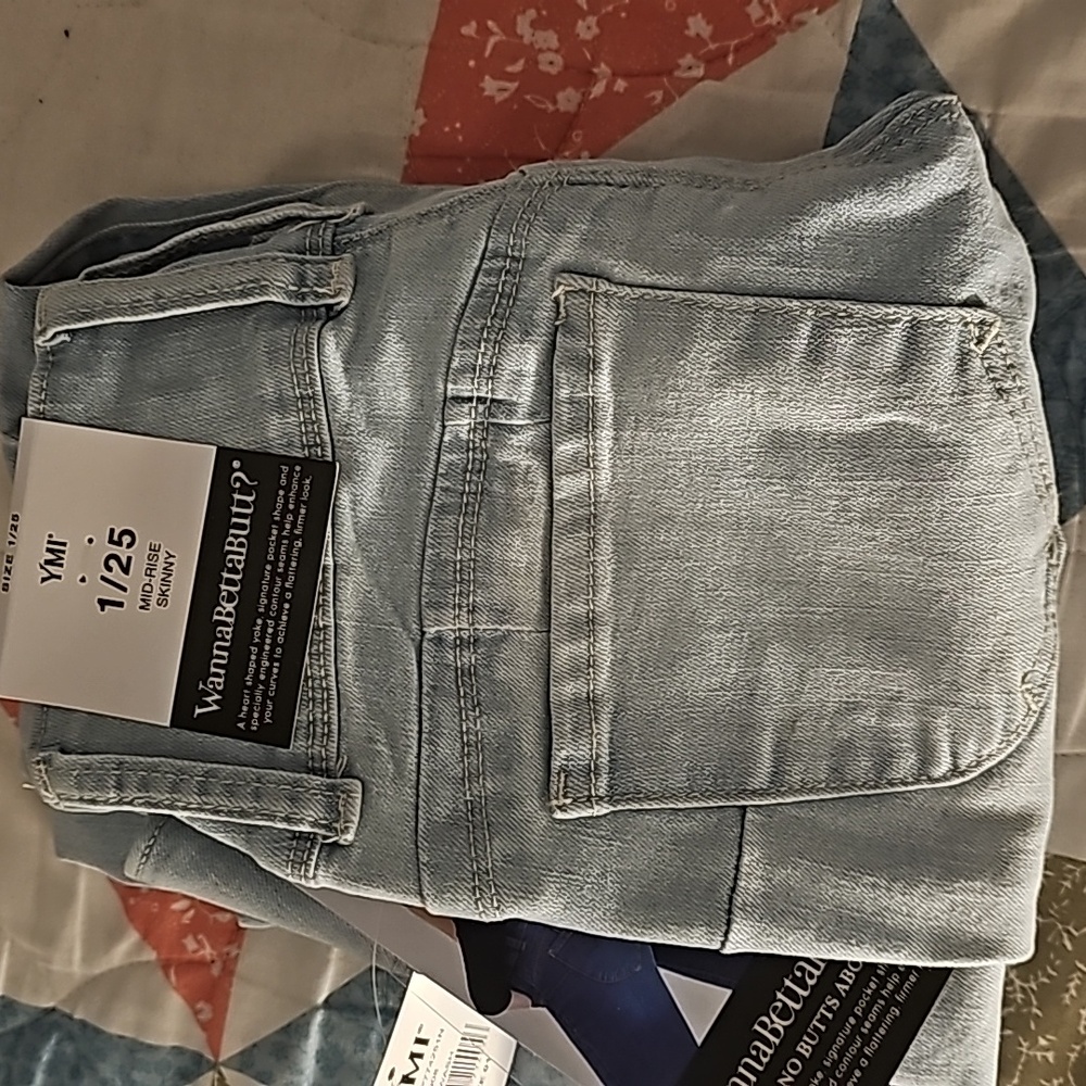 YMI Mid Rise Skinny Jeans size 1